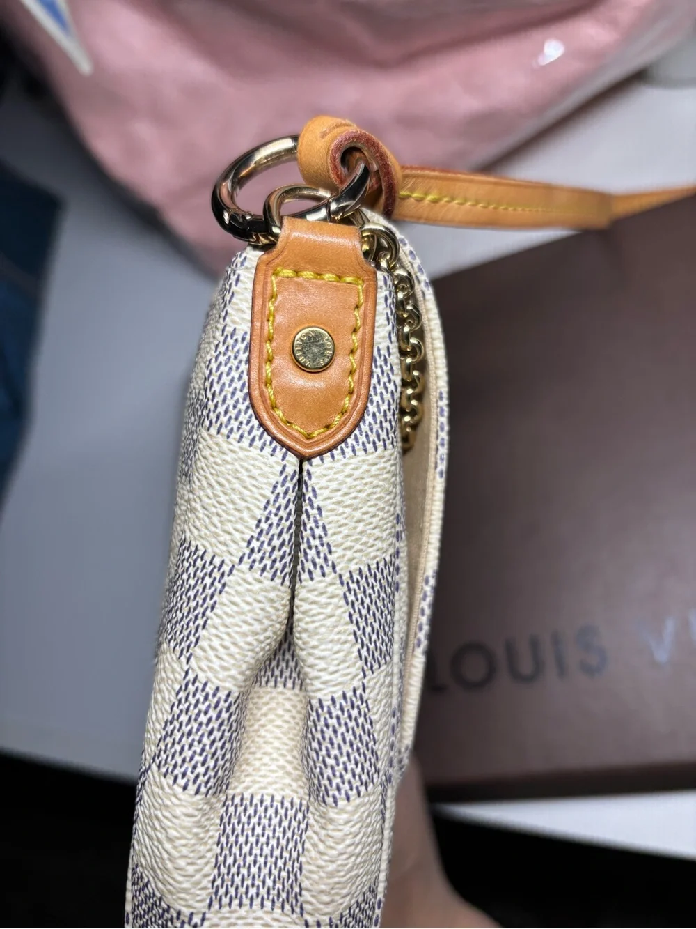 Louis Vuitton Damier Azur Favorite MM - Picture 3 of 13
